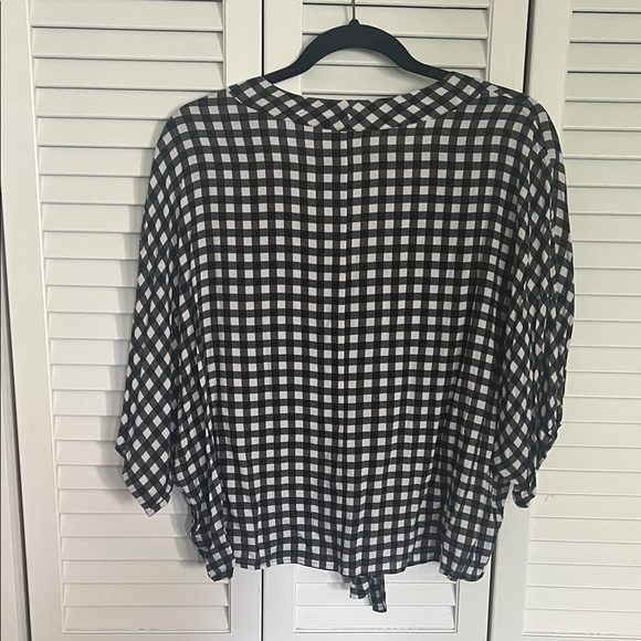 Express Black and White Checkered Blouse - Picture 2 of 4